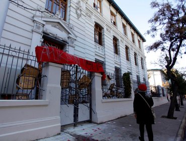 30 detenidos dejó desalojo en liceo de aplicaciones