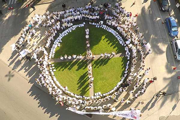 Chilenas protestan contra el aborto en el Vaticano