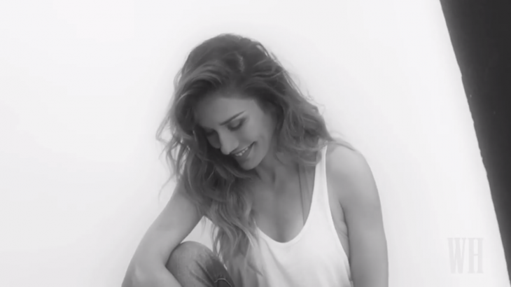 Carolina de Moras se luce con sensual portada en revista Women's Health