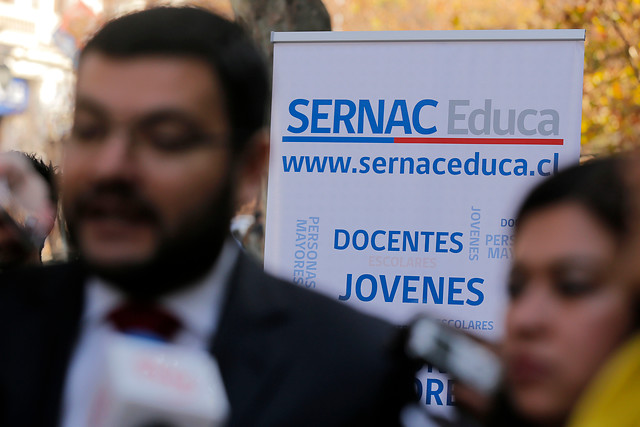 Sernac lanza campaña de educación financiera "Haz rendir tus lucas"