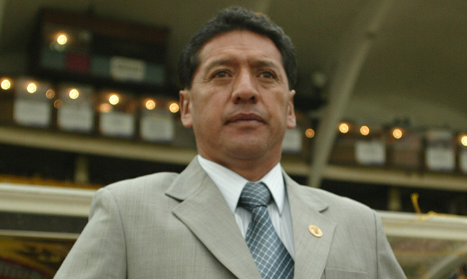 Sixto Vizuete: "Ecuador aún no está para jugar un torneo internacional"