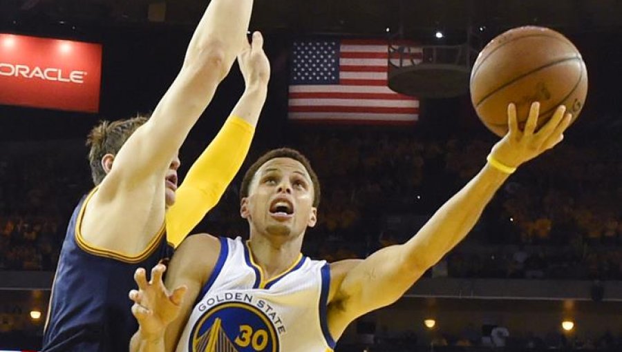 Finales NBA: Los Warriors prevalecen a pesar de los 44 puntos de LeBron James