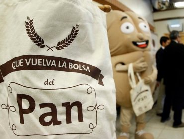 Gobierno y panaderos lanzan campaña "Que vuelva la antigua bolsa del pan"