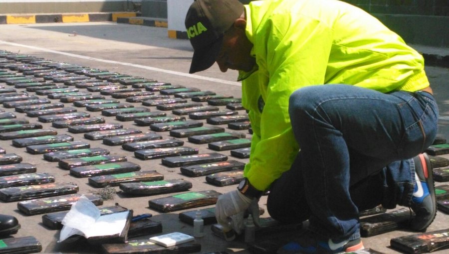 Colombia incauta más de media tonelada de cocaína en el Pacífico