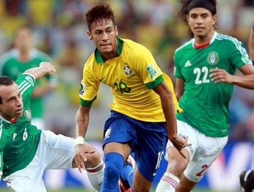 Brasil y México se enfrentan en amistoso con miras a la Copa América 2015