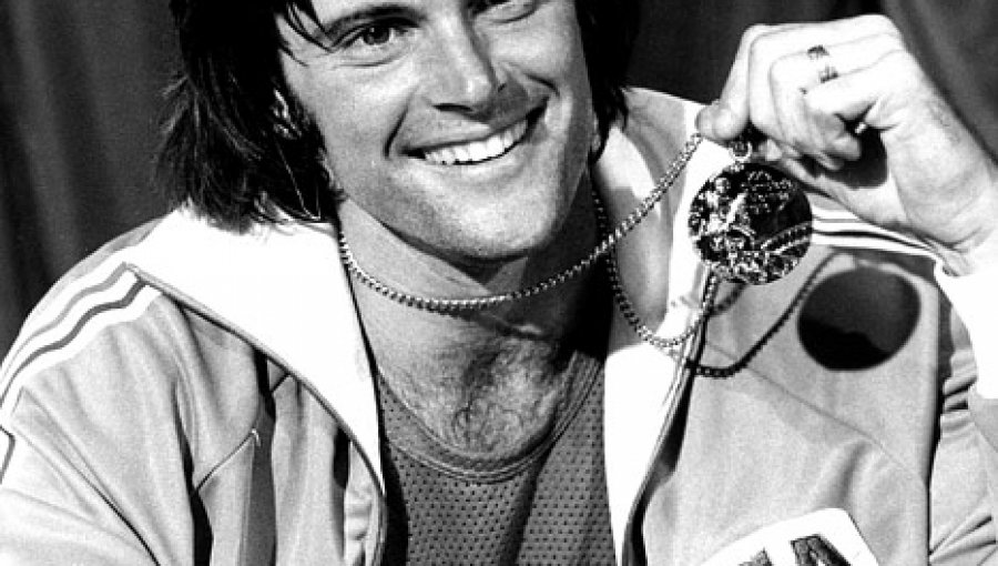 Petición busca quitarle el oro a Caitlyn Jenner