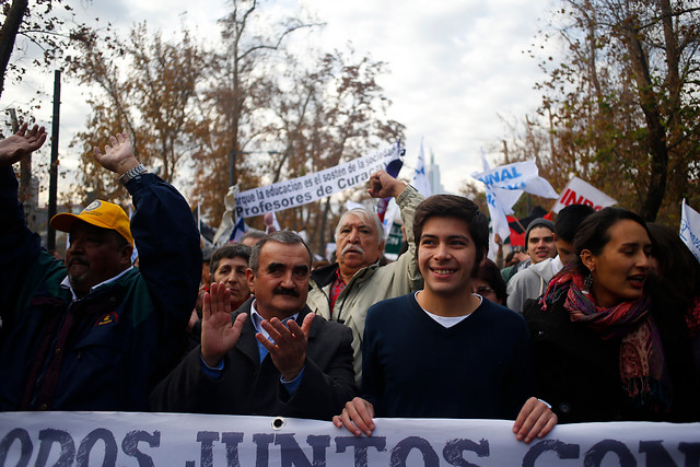 Secundarios se suman a marcha convocada por Confech para el 10 de junio