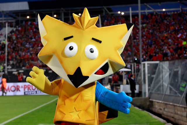 El zorro Zincha, la mascota que dará color a la Copa América de Chile