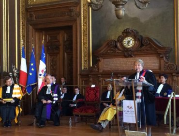 Presidenta Bachelet en Francia: “Chile no tolera que sigamos repitiendo las mismas malas prácticas”