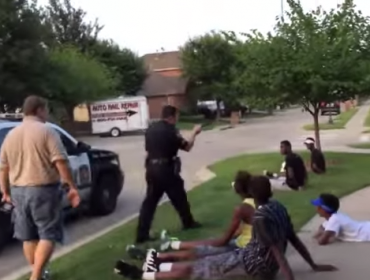 Video: Polémica en Texas por detención de jóvenes