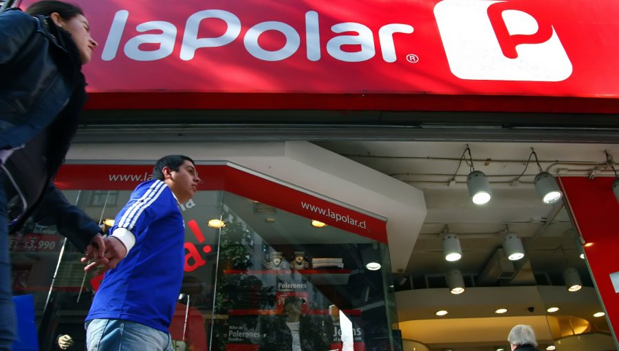 Ratifican multa de mil 800 UF contra La Polar por repactaciones unilaterales