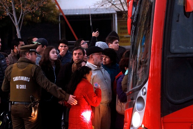 Express Santiago se querellará por incidentes en huelga de Transantiago