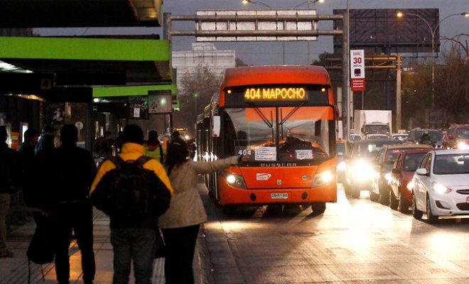 Normalizan salida de buses pero huelga Express continúa