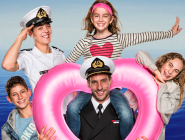 Actor de Mega sorprende con romántico regalo a actriz que interpreta a Esmeralda en Papá a la deriva