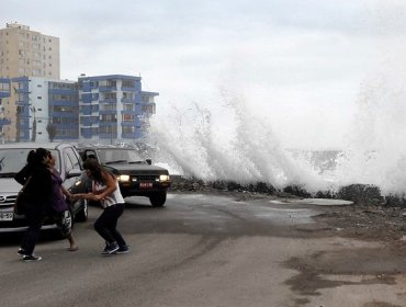 Armada llama a la ciudadanía y turistas a tener precaución por marejadas