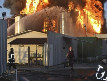 Al menos cuatro muertos en incendio de almacén de combustible cerca de Kiev