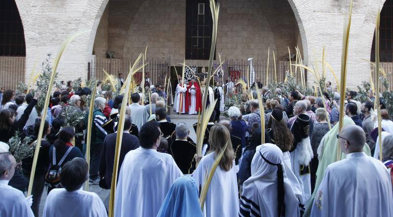 Valencia: Semana Santa sanciona a mujeres por llevar la falda corta