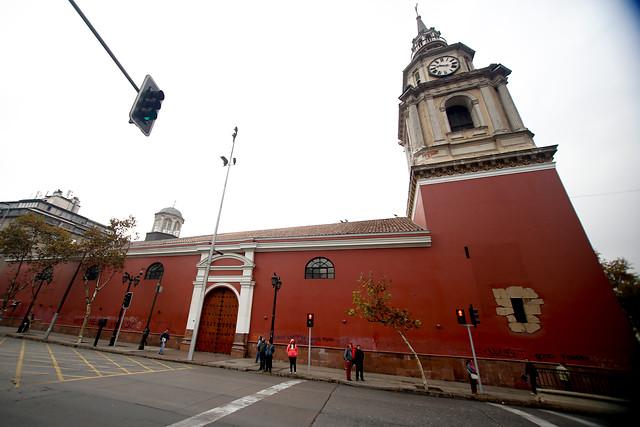 Interponen querella contra jóvenes que rayaron Iglesia San Francisco