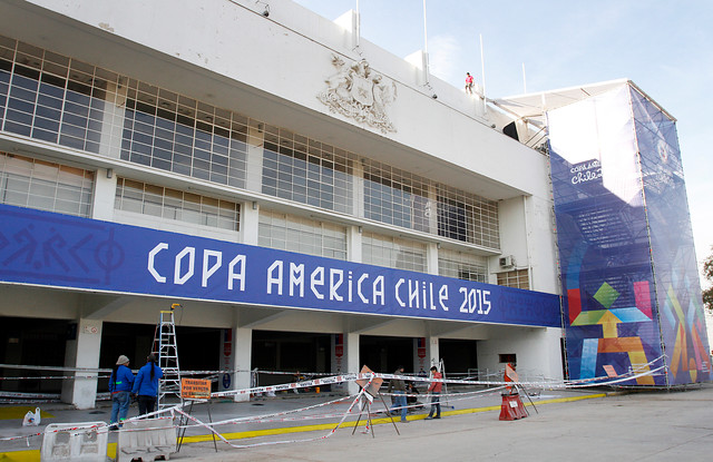 Tras polémica permiten ingreso de sándwiches a estadios