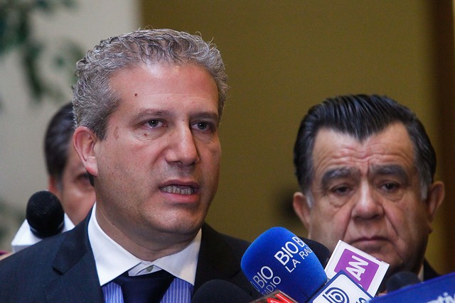 Diputado presenta proyecto para desclasificar leyes secretas