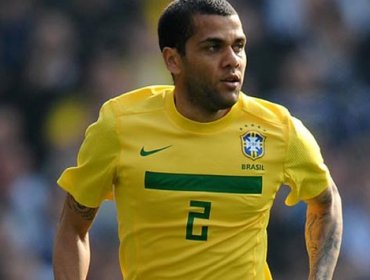 Dani Alves vuelve de emergencia al Scratch