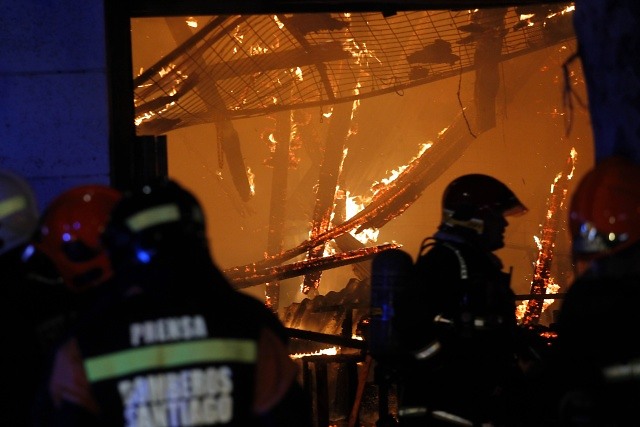 Quillón: Adulto mayor es encontrado muerto tras incendio de su vivienda