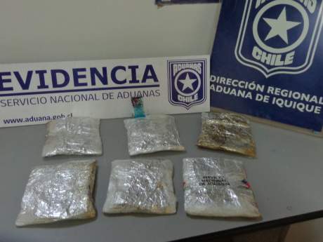 Interceptan droga sintética que era transportada a Santiago