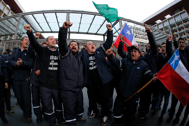 Liberan a los 12 trabajadores del Transantiago que colapsaron el Metro