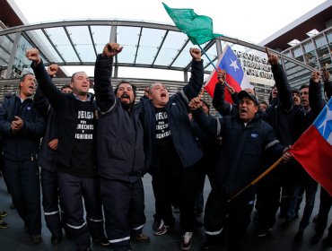 Liberan a los 12 trabajadores del Transantiago que colapsaron el Metro