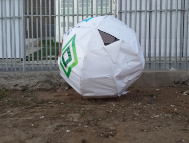 Destruyen pelota gigante de Copa América instalada en estadio de Valparaíso