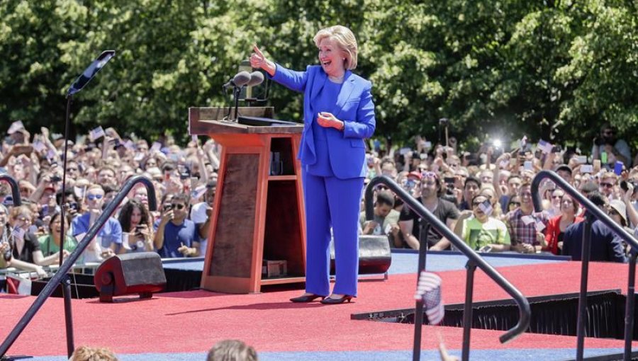 Hillary Clinton y candidatura: "Me presento por todos los estadounidenses"