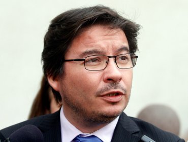 Ministro de Desarrollo Social se reunió con panel de expertos Casen 2015