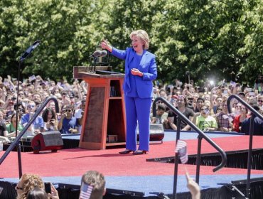 Hillary Clinton y candidatura: "Me presento por todos los estadounidenses"