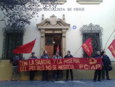 Carabineros desalojó sede del PS tomada por ex presos políticos