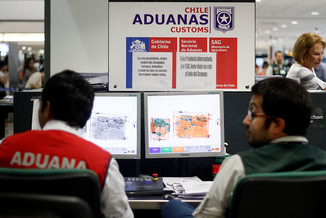 Futbolista peruano fue sorprendido en Chacalluta con 369.700 dólares falsos