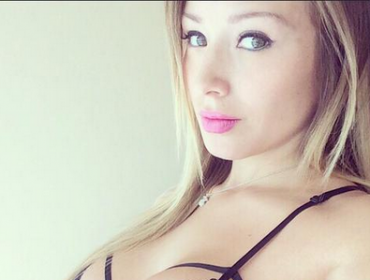 Daniella Chávez publica osada foto que muestra más de la cuenta