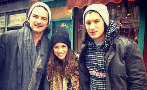 Guapa hija de Ricardo Arjona protagonizará serie inspirada en El Mago de Oz