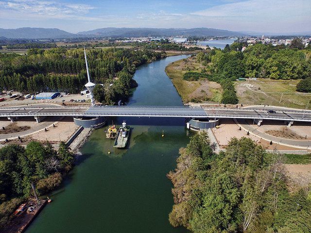 Puente Cau Cau: MOP puso término anticipado al contrato con empresa constructora