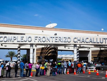 Detectan dos buses de hinchas colombianos con drogas y armas blancas