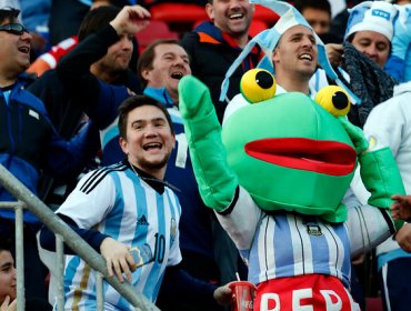 Argentinos y uruguayos con opuestos estados de ánimo antes del clásico