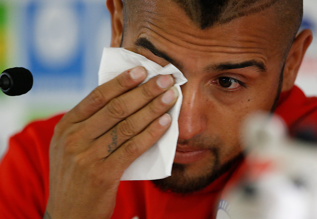 Arturo Vidal asume su culpa entre lágrimas