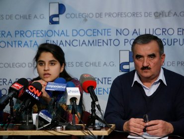 Colegio de Profesores cifra en 300 mil asistentes a la marcha a nivel nacional