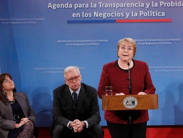 Presidenta firma otros dos proyectos de la Agenda de Transparencia y Probidad