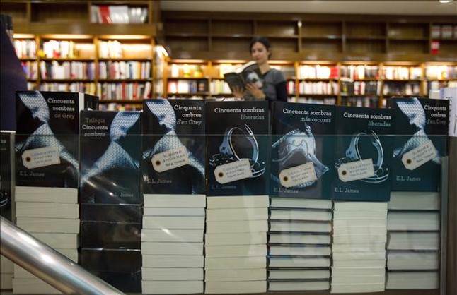 E.L. James revoluciona Nueva York con "Grey"