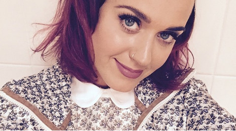 Katy Perry sorprende con sensual sesión de fotos para Moschino