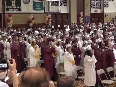 Video: Flash mob con canción de Taylor Swift sorprende en graduación