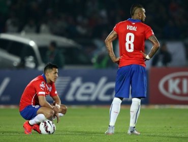 Vidal y Alexis entrenaron sin problemas y podrían ser de la partida ante Bolivia