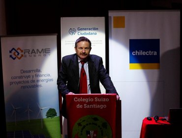 Inauguran primer colegio con el sistema de Generación Eléctrica Ciudadana