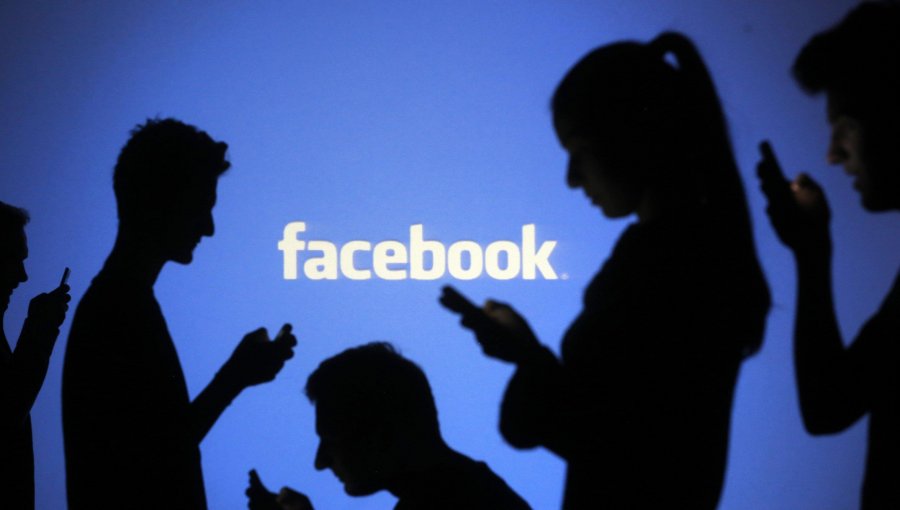 El papa critica el aislamiento que generan las redes sociales