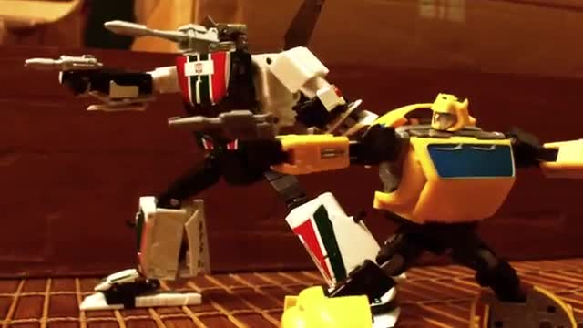 Video: Fans realizan increíble cortometraje “stop motion” de “Transformer”